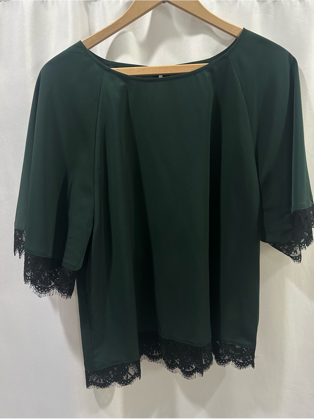 CeCe Dark Green Blouse with Black Lace Trim LN